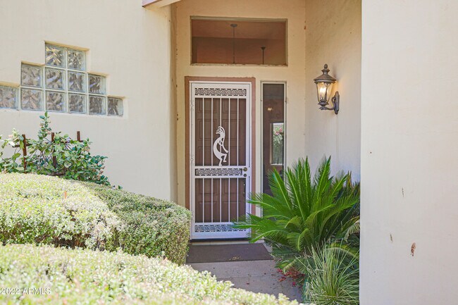 Building Photo - 4639 N Clear Creek Dr