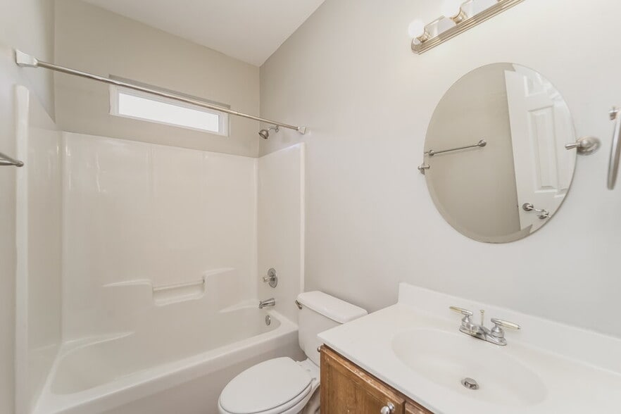 Building Photo - 4031 Huntmeadow Dr