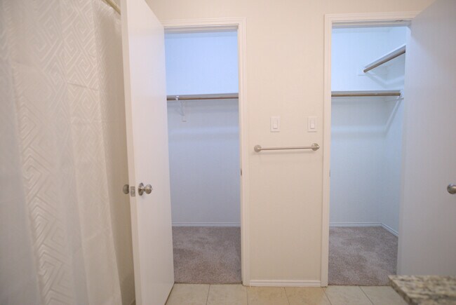 Building Photo - 2089 Paint Pony Ln