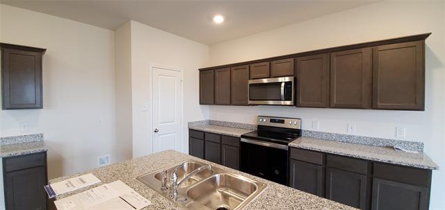 Building Photo - 813 Fueller Dr