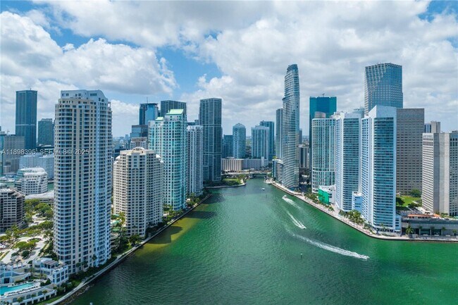 Building Photo - 3132 NW 43rd St