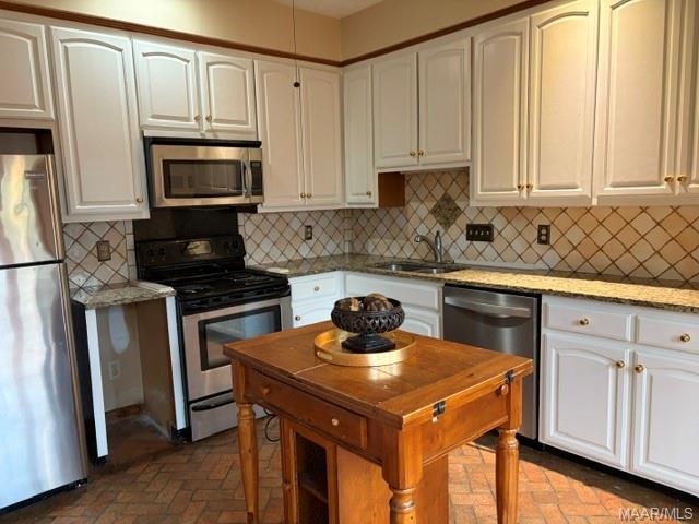 Building Photo - 1524 Charleton Dr