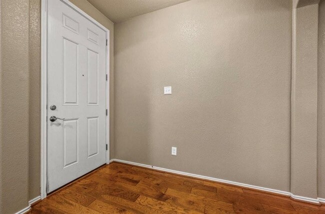 Building Photo - 109 Marble Head Way