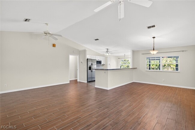 Building Photo - 5727 Rose Garden Rd