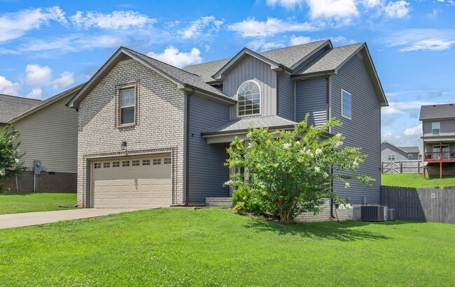 Building Photo - 843 Crestone Ln