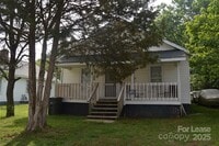 Building Photo - 208 Wilson St
