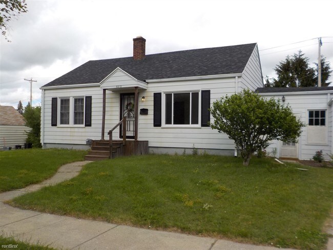Primary Photo - 3210 Beecher Rd
