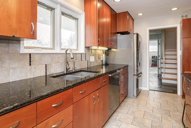 Building Photo - 55 S Merkle Rd