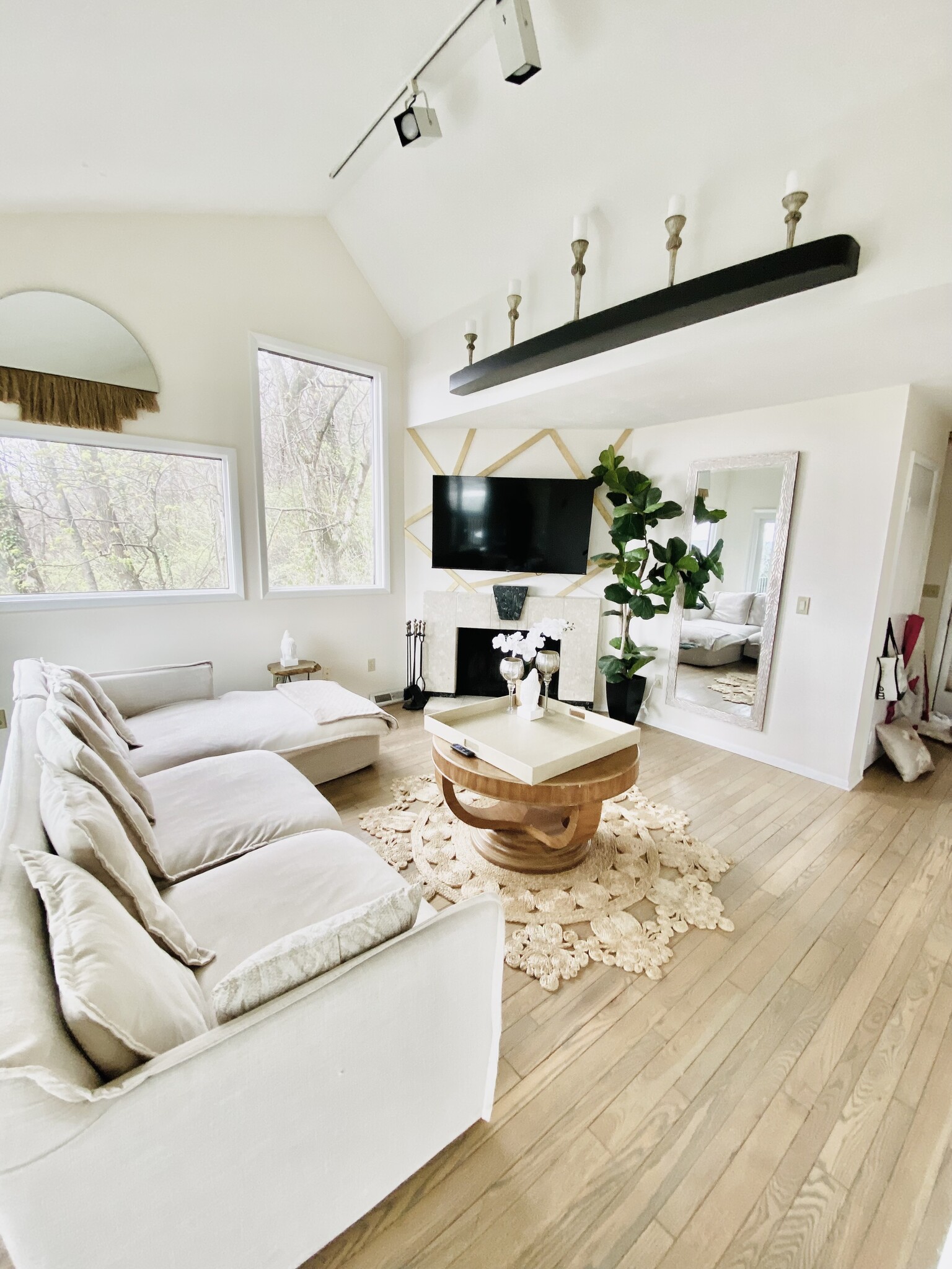 Building Photo - 2415 Maryland Ave