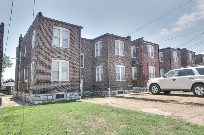 Building Photo - 4153-55 Potomac