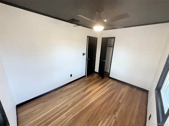 Building Photo - 1553 Potter Blvd