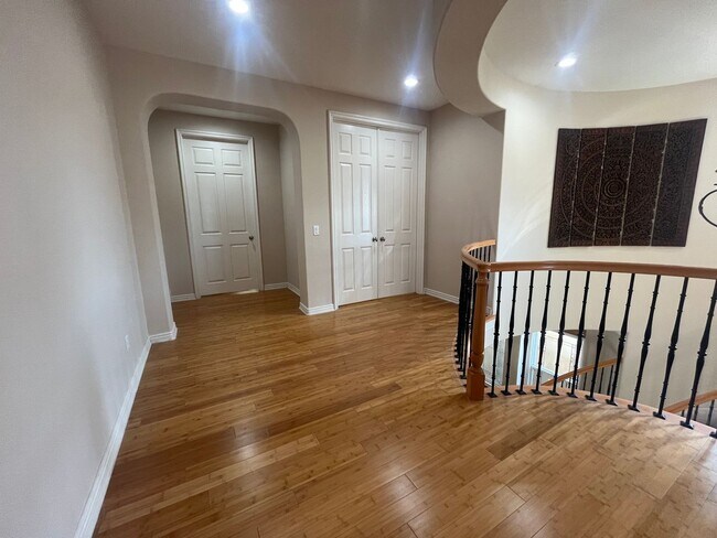 Building Photo - Elegant 5-Bedroom Carmel Valley Home with ...