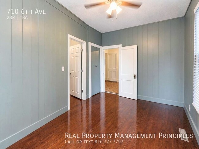 Building Photo - 710 6th Ave
