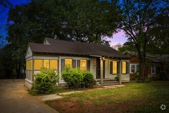 Building Photo - Stylish & Newly Renovated 4 Bedroom 2 Bath...