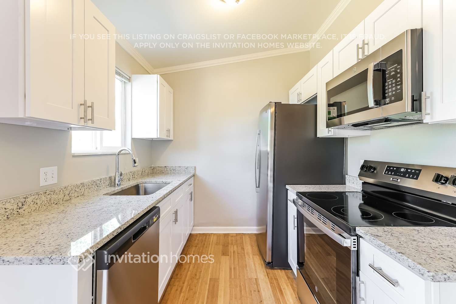 Building Photo - 4817 S Pitkin Way