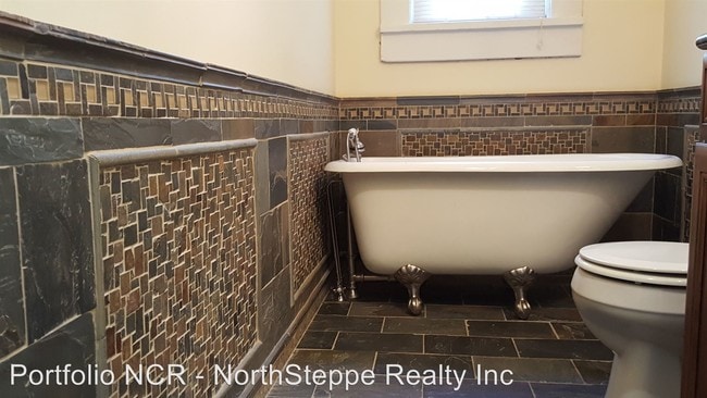 Building Photo - 84-86 W 2nd Ave