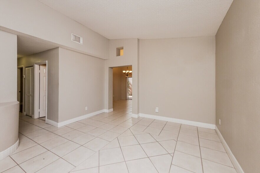 Building Photo - 16075 SW 112th Terrace