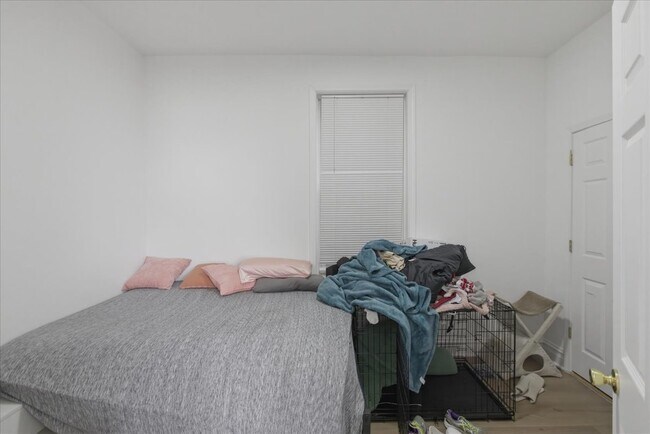 Building Photo - 2350 W Charleston St