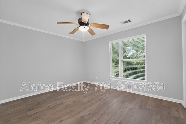Building Photo - 3809 Picasso Court