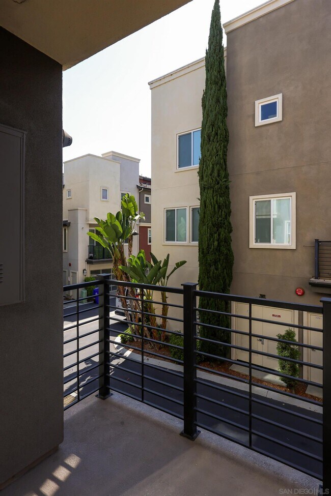 Building Photo - 2434 Via Alta