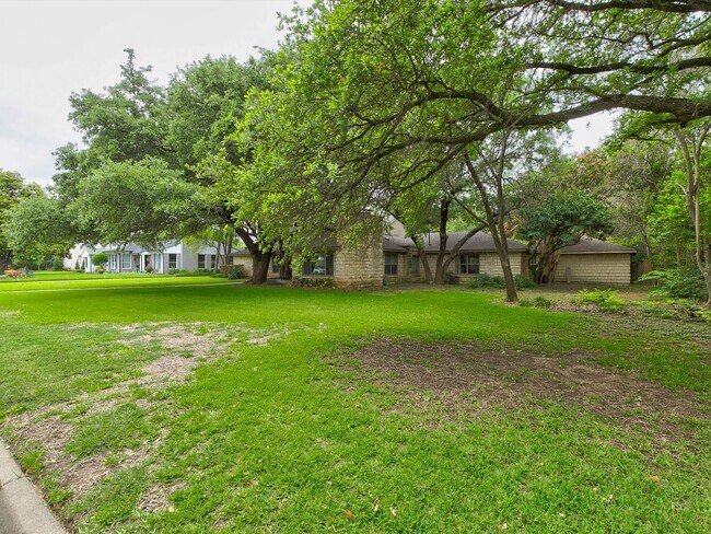 Building Photo - 3705 Brighton Rd