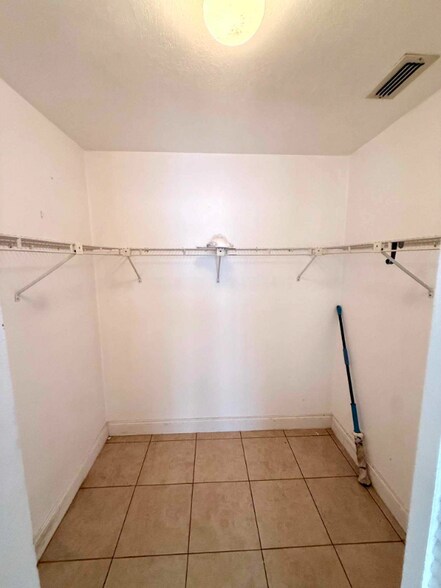 Building Photo - 1454 Welson Rd