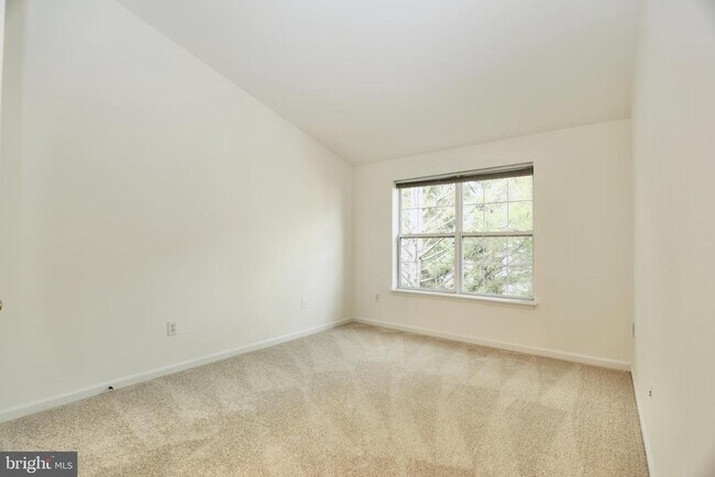 Building Photo - 5928 Founders Crossing Ct