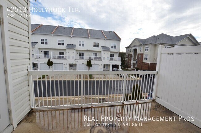 Building Photo - 42513 Hollyhock Terrace