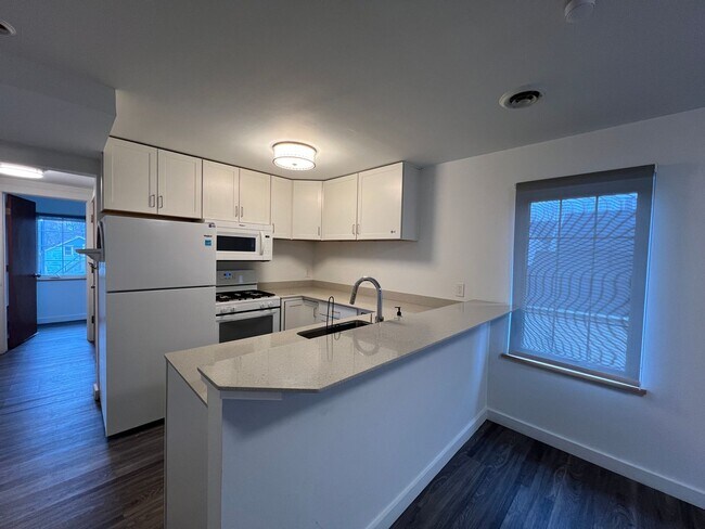 Building Photo - 3109 Hancock Ave