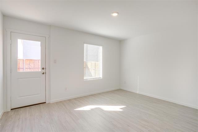 Building Photo - 12144 Thoroughbred Dr