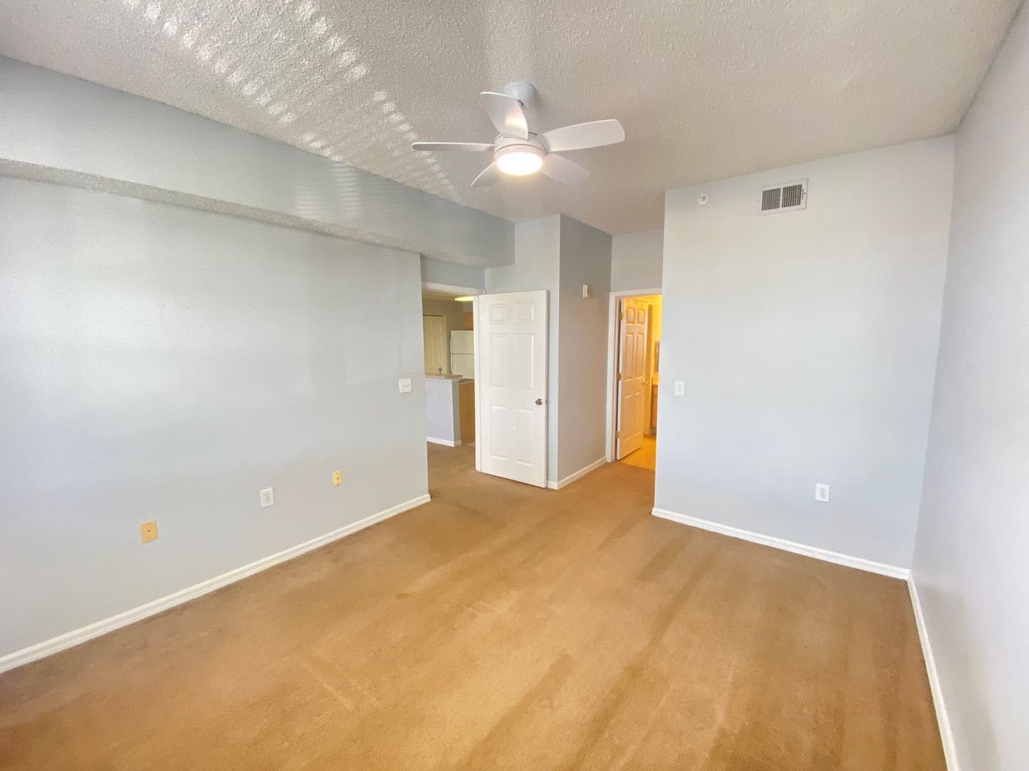 Building Photo - 10831 Windsor Walk Dr