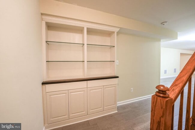 Building Photo - 7683 Henry Knox Dr
