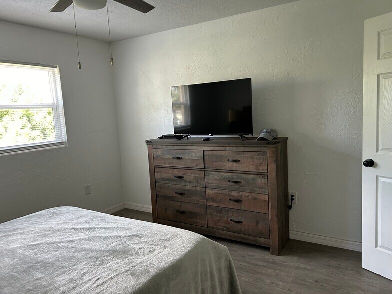 Building Photo - 1510 Ocean Shore Blvd