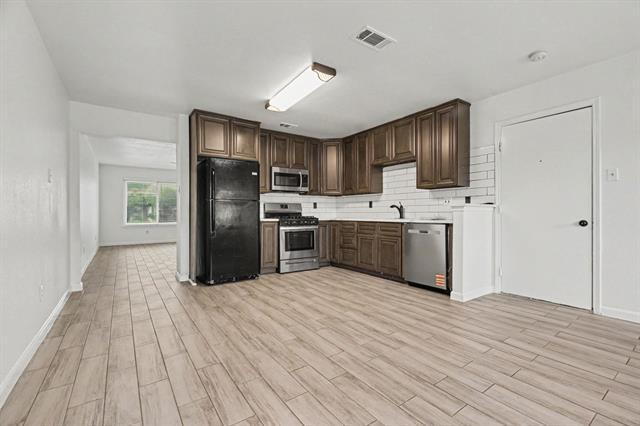 Building Photo - 1417 Stillmeadow Dr