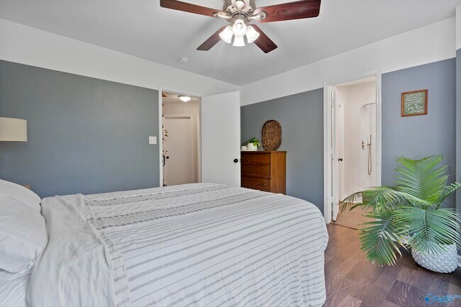 Building Photo - 223 Cypress Creek Dr