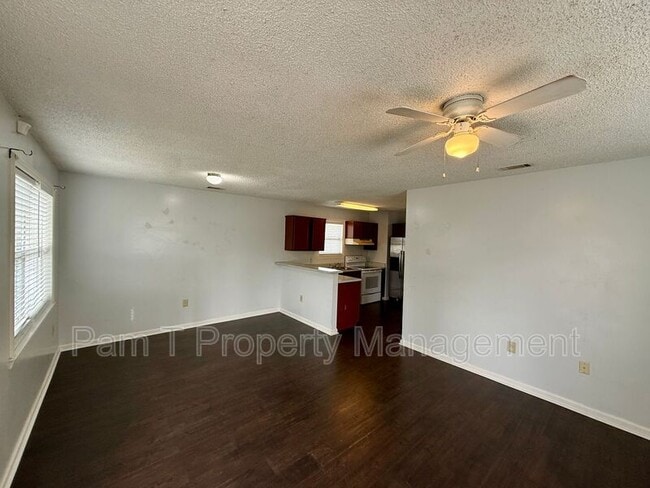 Building Photo - 768 Wolf St