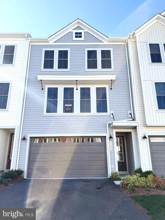 Building Photo - 122 Galaxy Pl