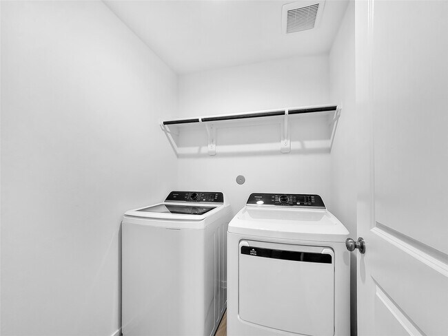 Building Photo - 452 Texas Pecan Dr