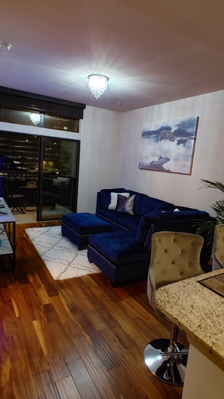 Building Photo - 1520 Fannin St