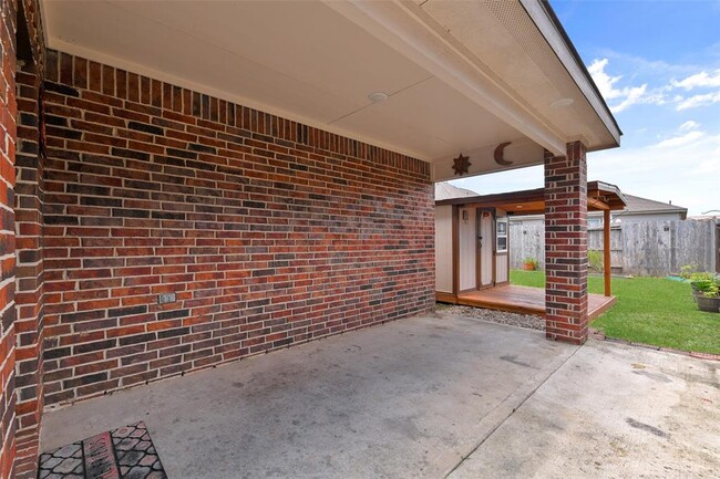 Building Photo - 12814 Pirate Bend Dr