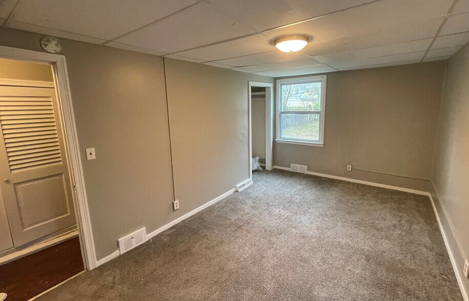 Building Photo - 127 Taunton Pl