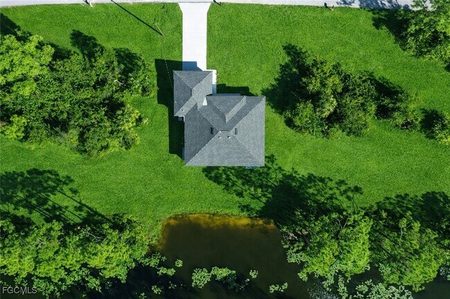 Building Photo - 3716 NE 15th Ave