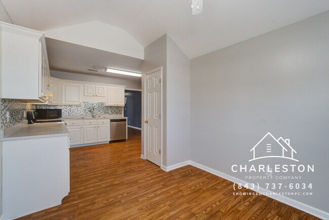 Building Photo - 7856 High Maple Cir