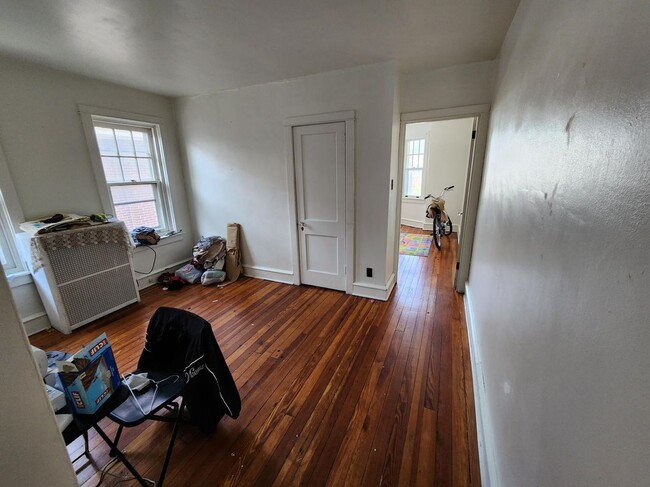 Building Photo - 2310 Hoffer Ave