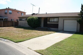 Building Photo - Lovely single story home in Buena Park