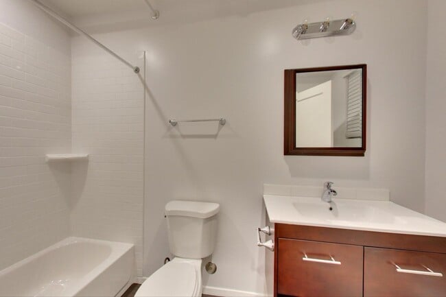 Building Photo - 159 Castro St