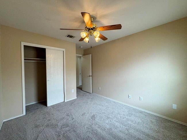 Building Photo - 209 Katy B Ln