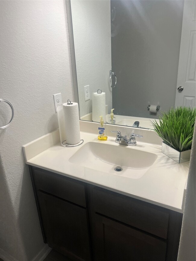 Building Photo - 12662 Barclay Ter Dr