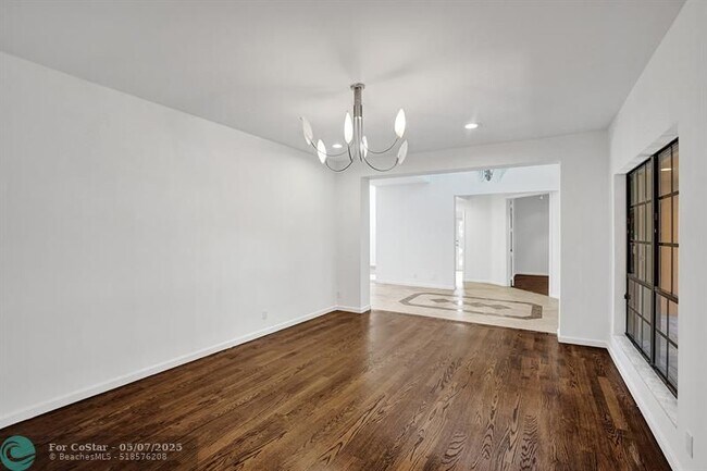 Building Photo - 2622 NW 49th St