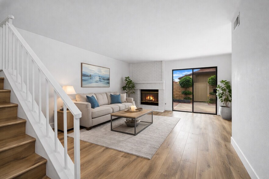 Building Photo - 25702 Seaside Dr